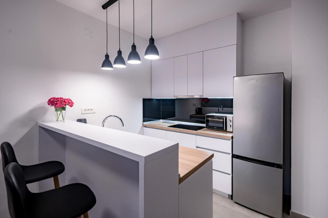 Zora Apartment