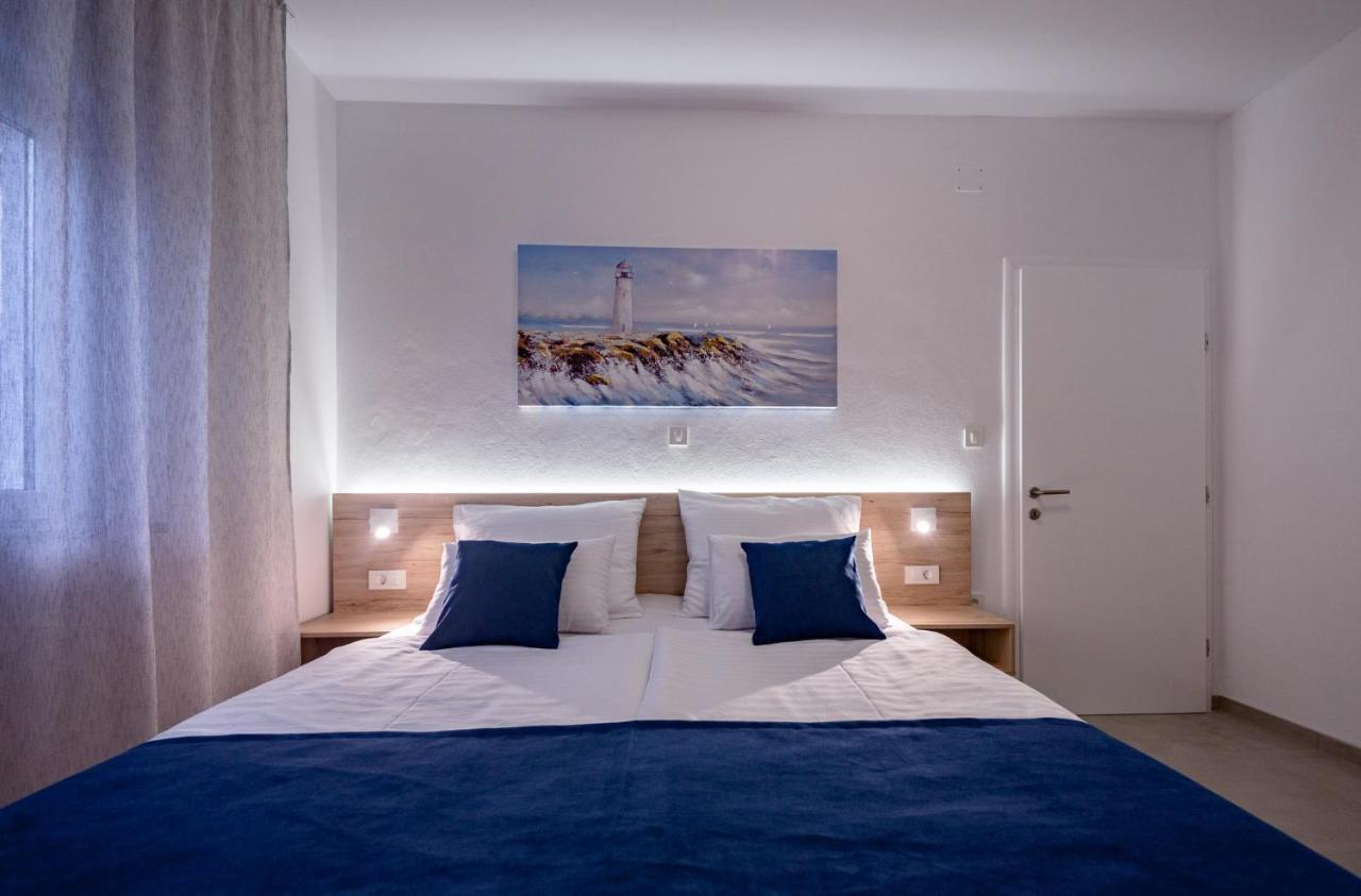 Zora Apartment *